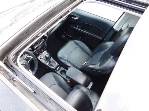 Used 2020 Jeep Compass Limited AWD/4WD image 10