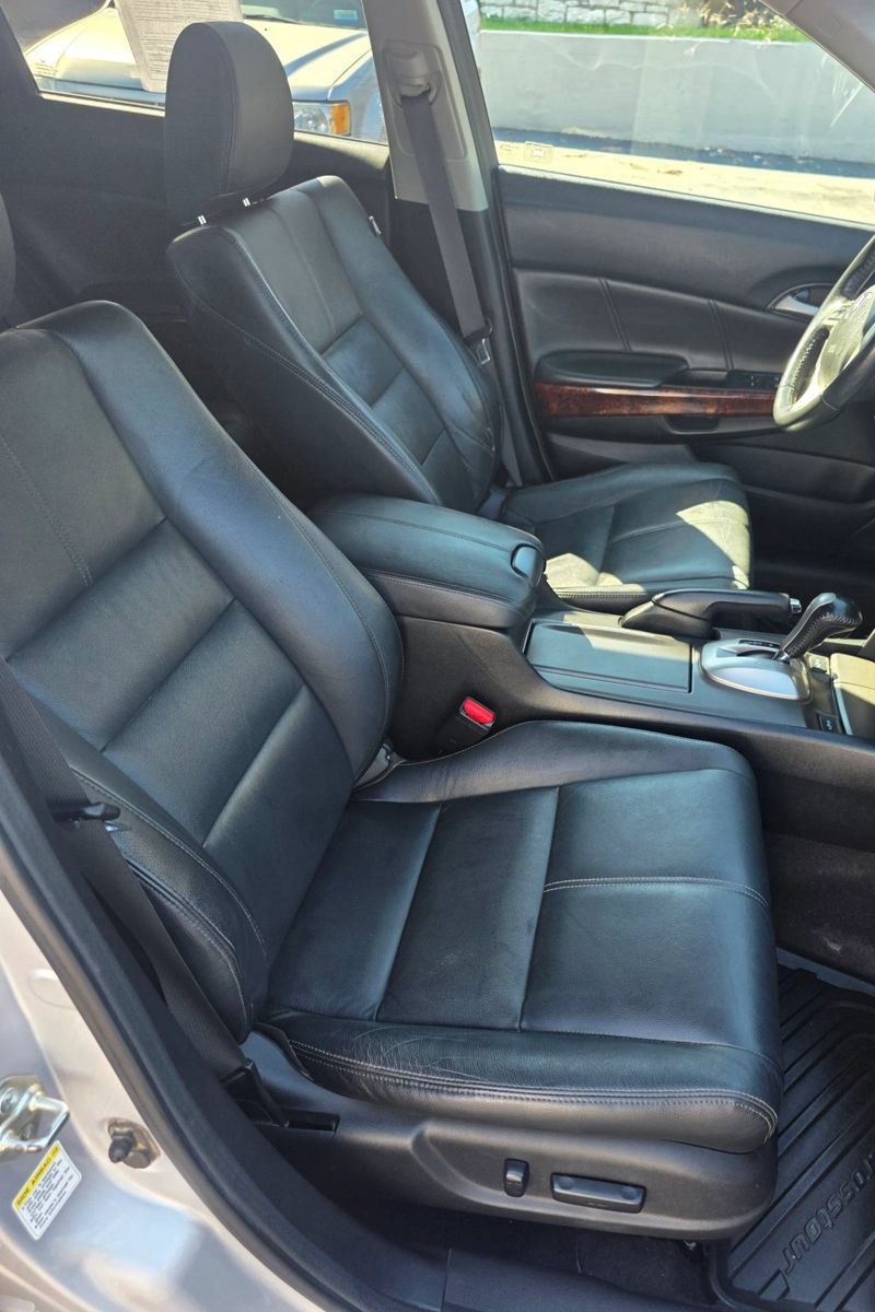 Used 2012 Honda Crosstour EX-L image 10