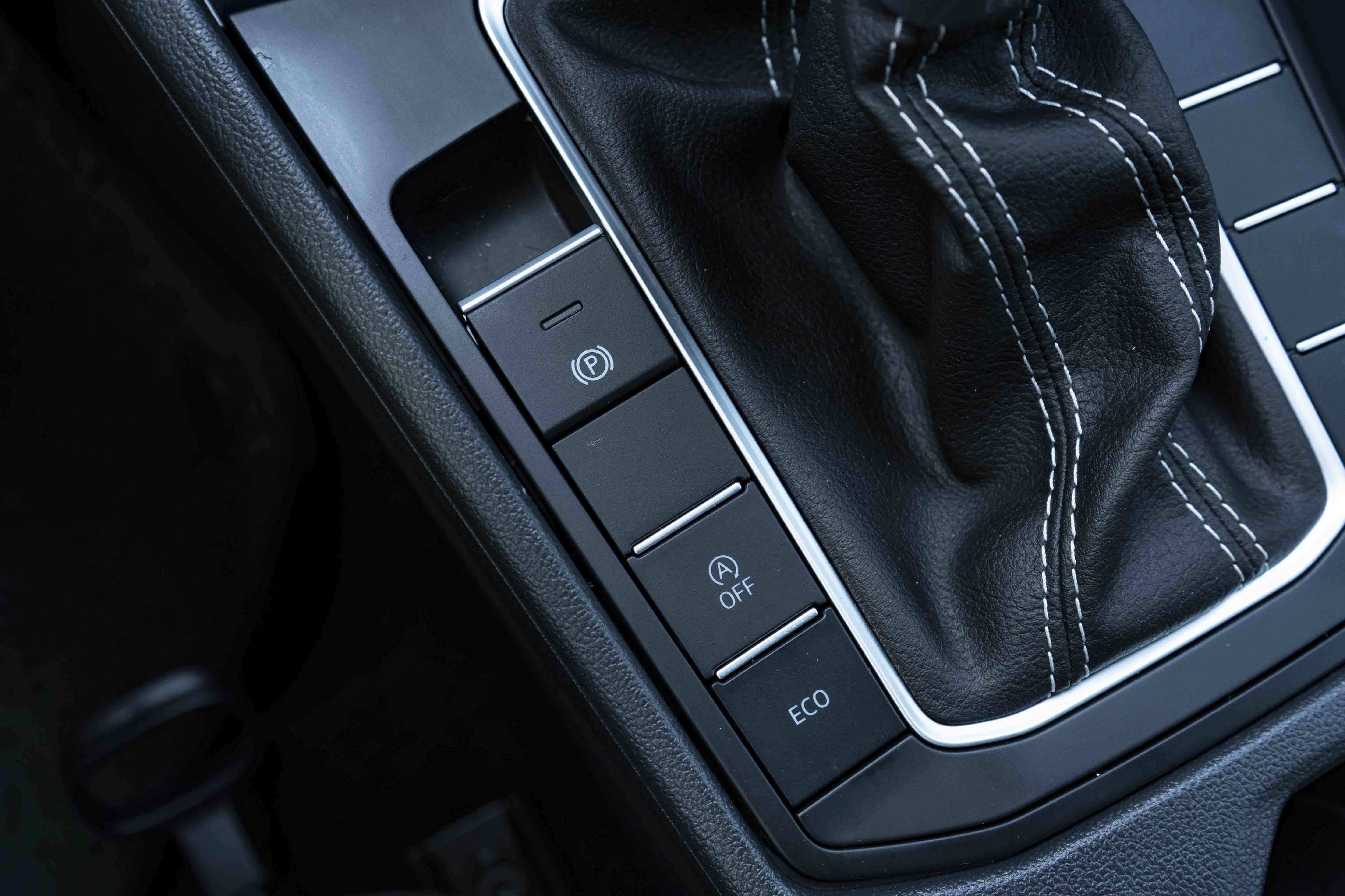 Used 2026 Volkswagen Jetta Sport FWD image 27