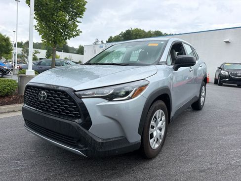 Used 2024 Toyota Corolla Cross L FWD image 1