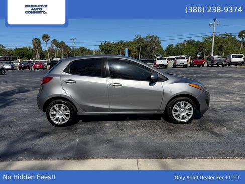 Used 2014 MAZDA MAZDA2 Sport image 3