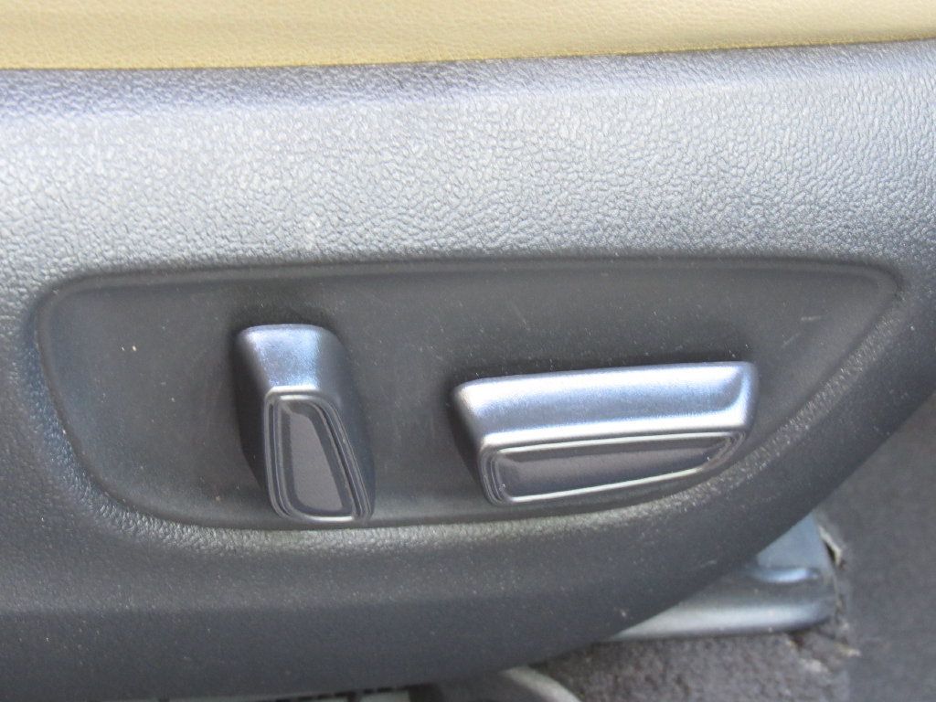 Certified 2023 Toyota Sienna XLE w/ XLE Plus Package AWD/4WD image 21