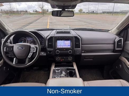 Used 2019 Ford Expedition Limited w/ Equipment Group 302A AWD/4WD image 16