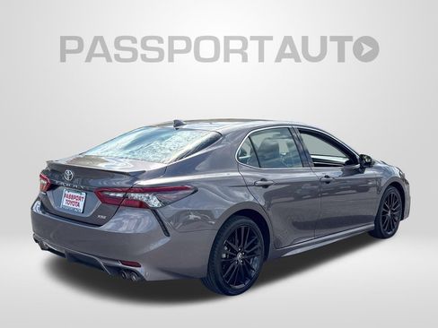Used 2024 Toyota Camry XSE FWD image 9