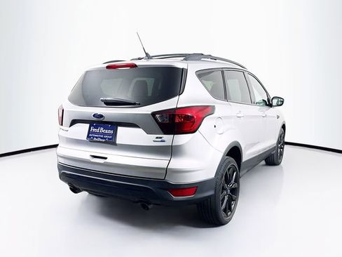 Used 2019 Ford Escape SE image 8