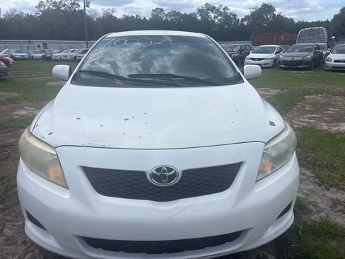 Used 2009 Toyota Corolla LE FWD image 2