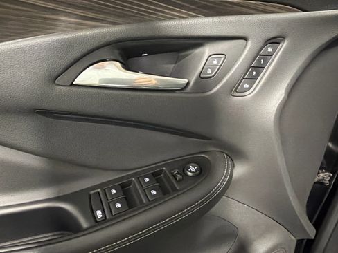 Used 2020 Buick Envision Essence AWD/4WD image 24
