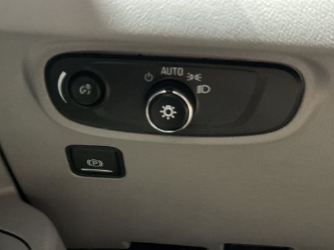 Used 2022 GMC Terrain SLE w/ Driver Convenience Package FWD image 33