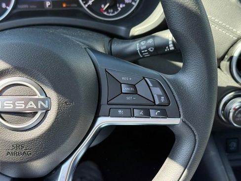 Used 2025 Nissan Sentra SV FWD image 18