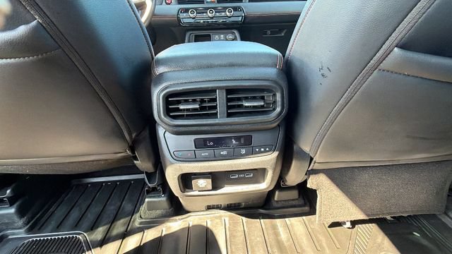Used 2023 Honda Pilot TrailSport image 29