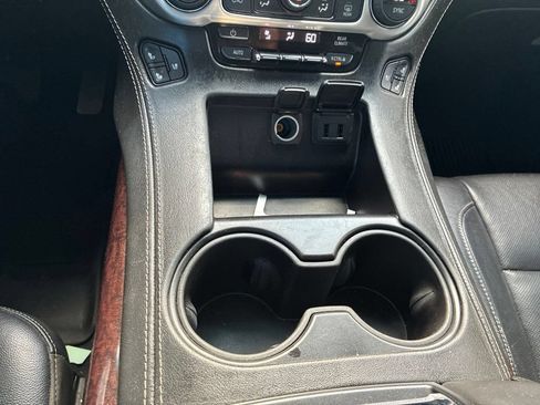 Used 2019 GMC Yukon XL SLT AWD/4WD image 31
