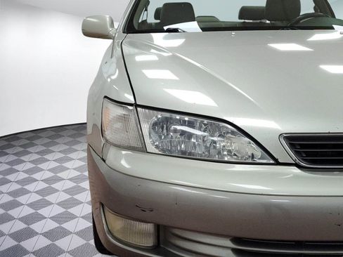 Used 1998 Lexus ES 330 image 10