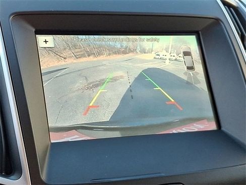 Used 2019 Ford Edge SEL w/ Equipment Group 201A image 18