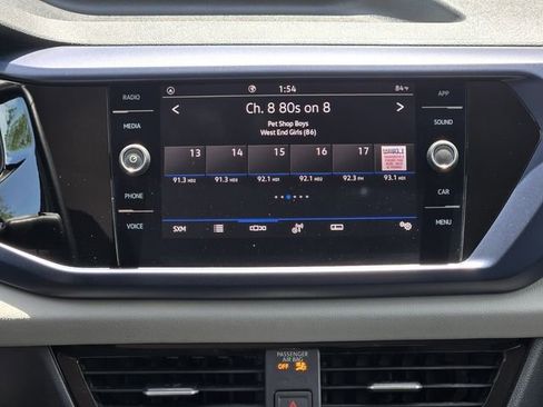 Certified 2023 Volkswagen Taos SE image 18