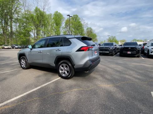 Used 2025 Toyota RAV4 XLE AWD/4WD image 9