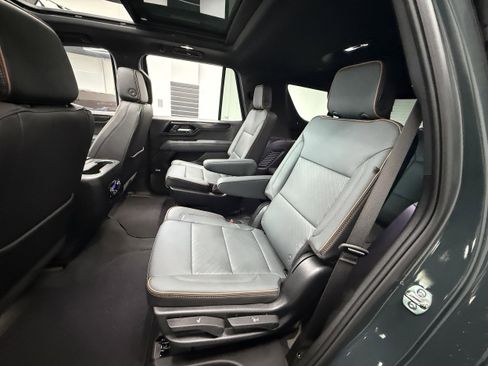 Used 2026 GMC Yukon AT4 w/ AT4 Premium Package AWD/4WD image 28