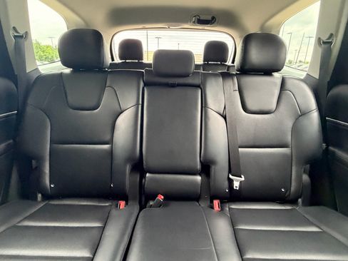 Used 2022 Kia Telluride LX AWD/4WD image 30