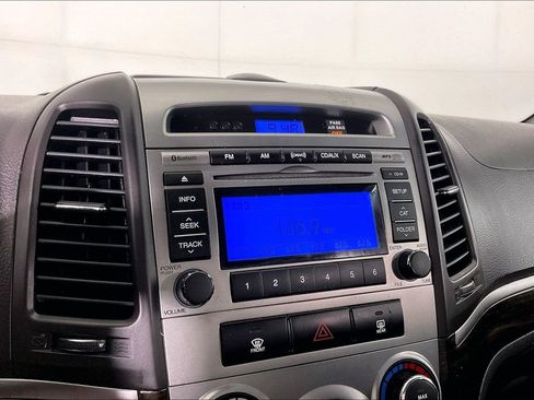 Used 2011 Hyundai Santa Fe SE FWD image 22