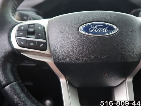 Used 2022 Ford Explorer XLT w/ Equipment Group 202A image 27