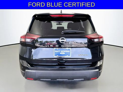 Used 2024 Nissan Rogue SV AWD/4WD image 9