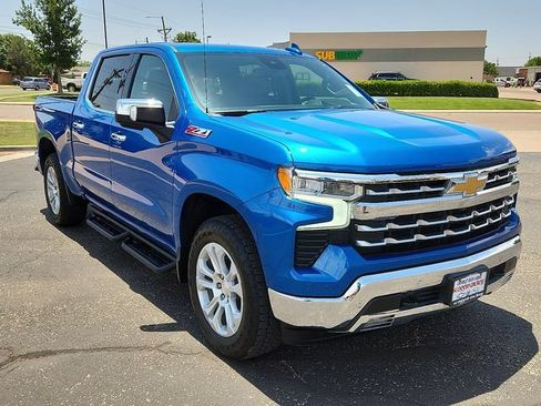 Used 2022 Chevrolet Silverado 1500 LTZ w/ Z71 Off-Road Package AWD/4WD image 6