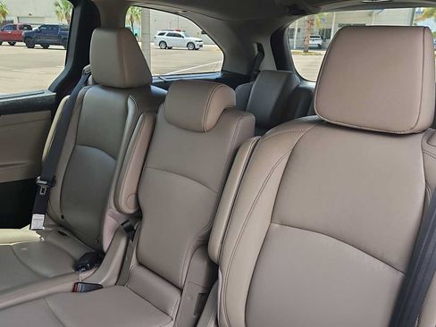 Used 2024 Honda Odyssey Touring image 25