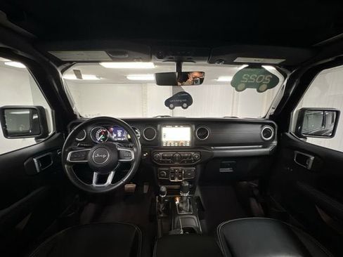 Used 2022 Jeep Wrangler Unlimited Sahara image 20