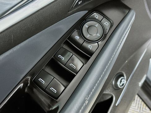 Used 2019 Buick Enclave Premium w/ Trailering Package, 5000 lbs. image 17