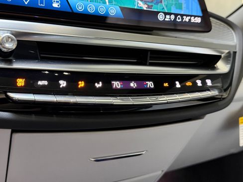 New 2026 Cadillac Lyriq Sport AWD/4WD image 34