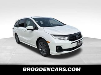 New 2026 Honda Odyssey Touring video 1