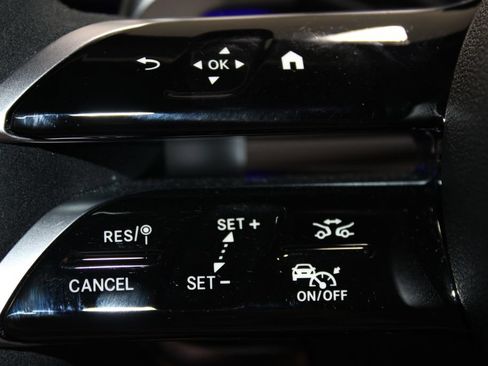 Used 2025 Mercedes-Benz AMG GT 55 image 39