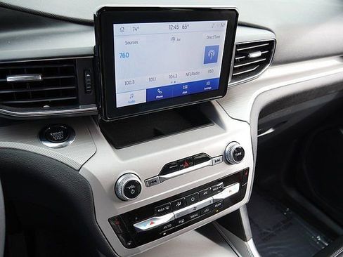 Used 2023 Ford Explorer XLT w/ Equipment Group 202A image 34