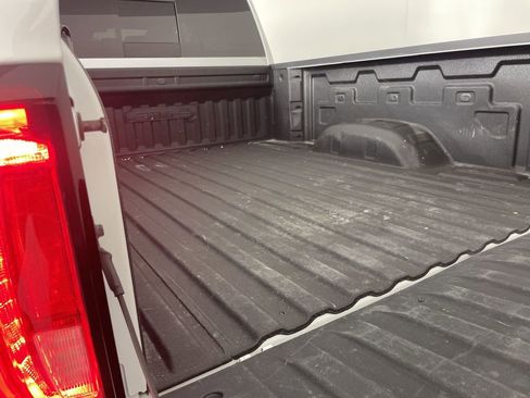 Used 2022 GMC Sierra 2500 AT4 w/ AT4 Premium Plus Package image 27