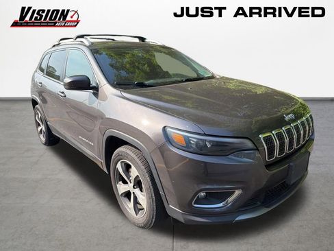 Used 2019 Jeep Cherokee Limited AWD/4WD image 3