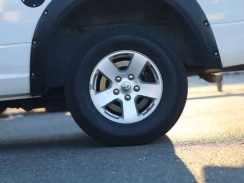 Used 2009 Dodge Ram 1500 Truck SLT image 9