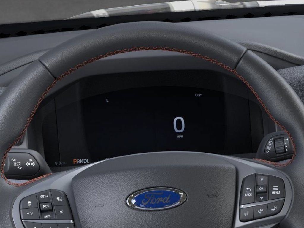 Used 2025 Ford Explorer Active w/ Active Comfort Package RWD image 14