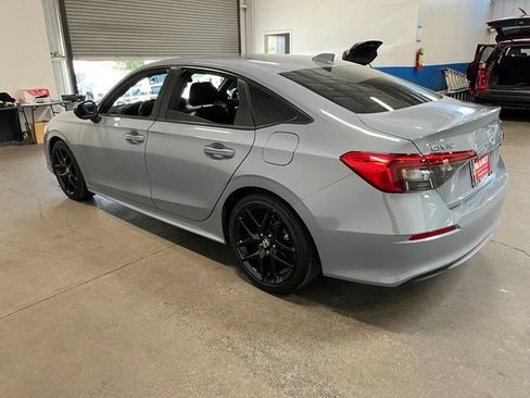 Used 2024 Honda Civic Sport image 5