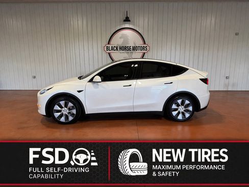 Used 2020 Tesla Model Y Long Range AWD/4WD image 1
