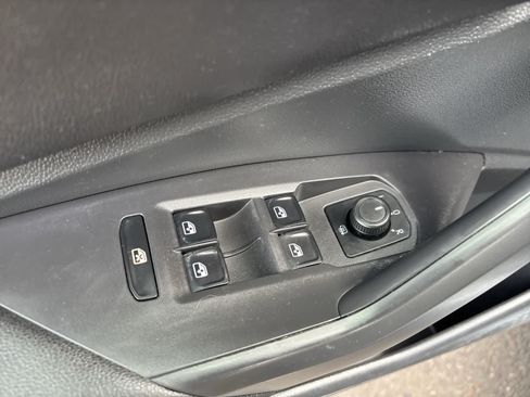 Used 2019 Volkswagen Jetta SEL FWD image 9