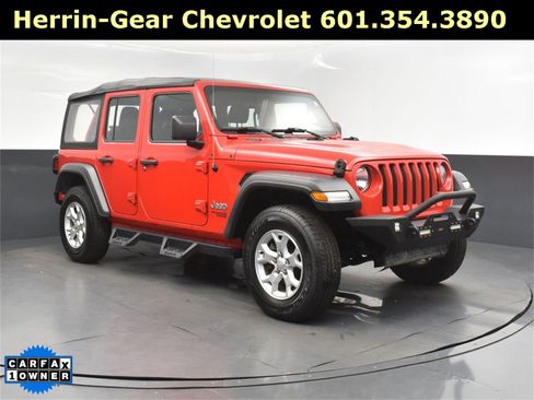 Used 2018 Jeep Wrangler Unlimited Sport image 9