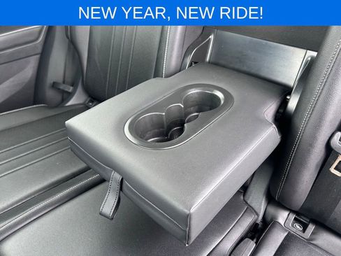 Used 2024 Volkswagen Tiguan SE image 23