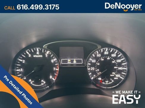 Used 2017 Nissan Pathfinder Platinum w/ Family Entertainment Package image 19