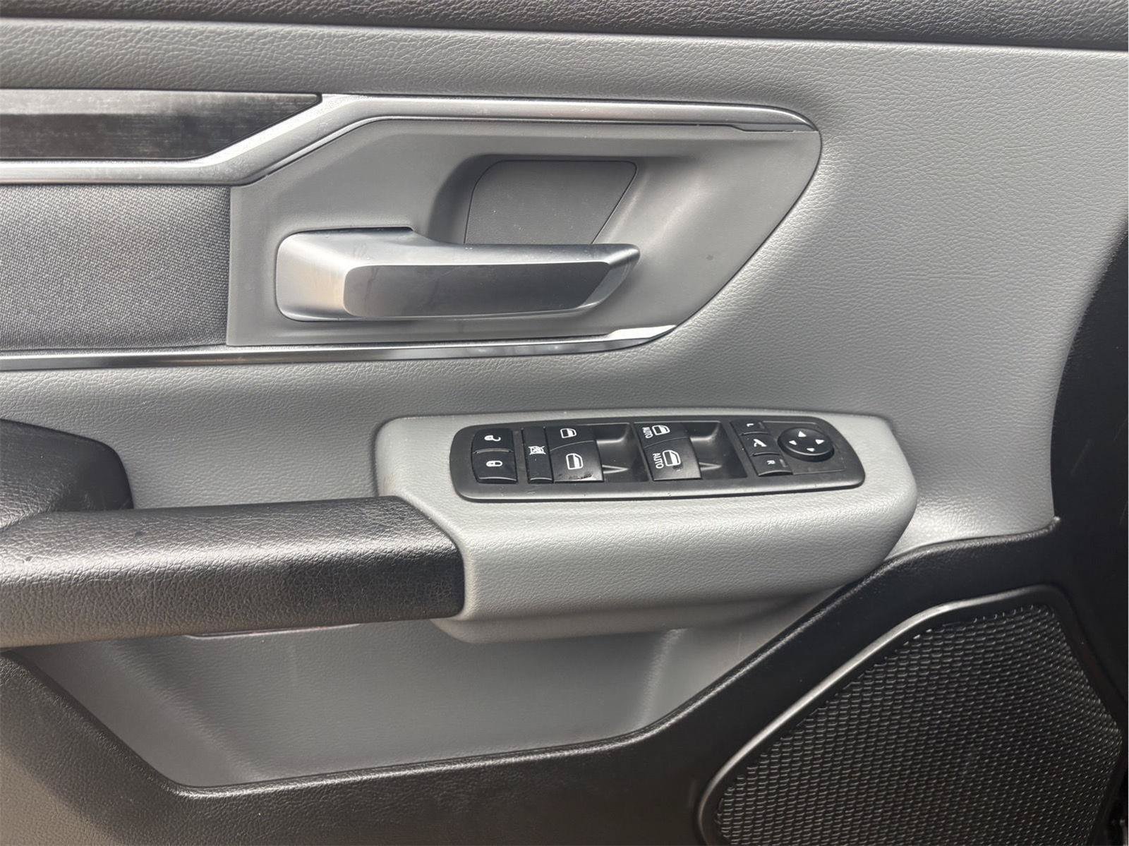 Used 2019 RAM 1500 Big Horn AWD/4WD image 16