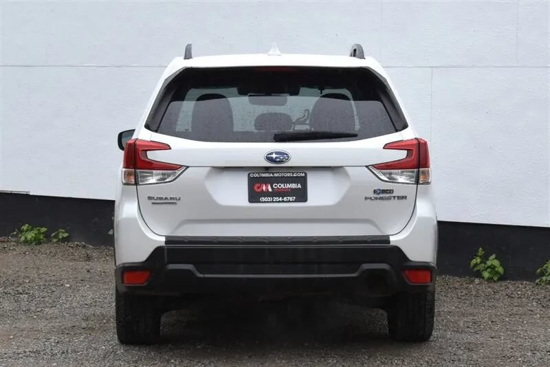 Used 2020 Subaru Forester Premium AWD/4WD image 4