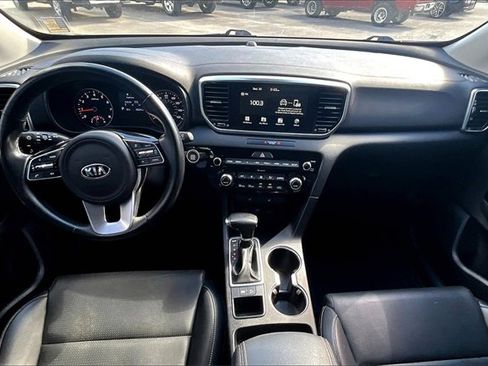 Used 2020 Kia Sportage EX image 15