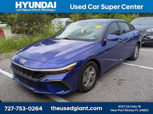 Used 2024 Hyundai Elantra SE FWD image 1
