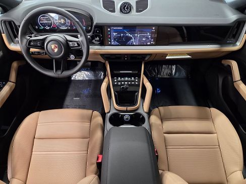 Certified 2026 Porsche Cayenne Coupe AWD/4WD image 12
