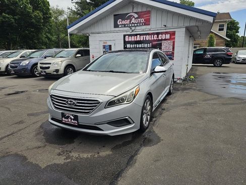 Used 2016 Hyundai Sonata Limited w/ Option Group 04 FWD image 4