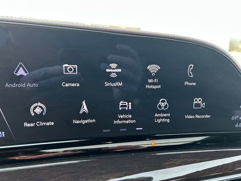 Used 2023 Cadillac Escalade Sport Platinum w/ LPO, ONYX Package image 38