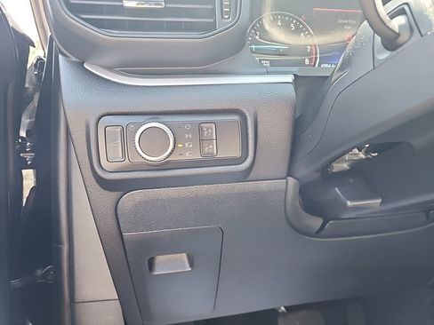 Used 2021 Ford Explorer XLT AWD/4WD image 21
